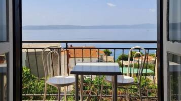 Apartment (A4) | Water view