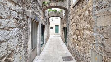 تفاصيل الفندق من الخارج