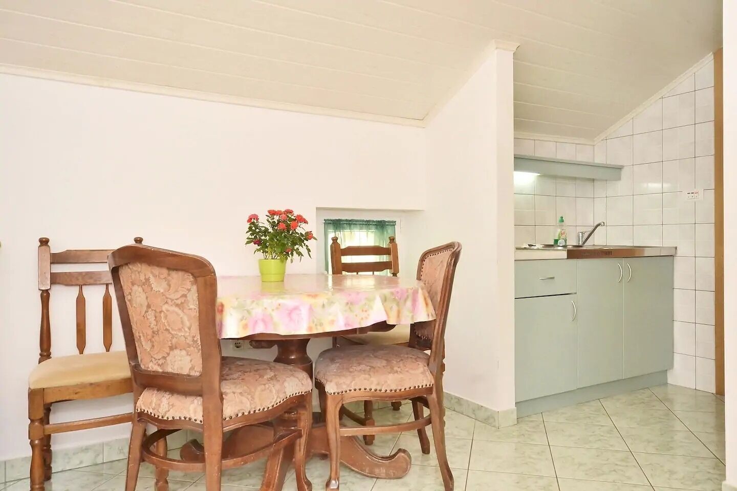 شقة (A3) | تناول الطعام