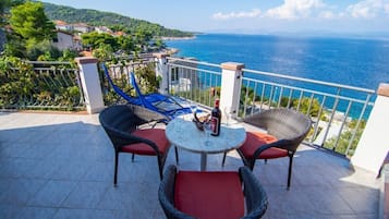 Apartment (A2) | Balcony