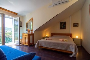 Apartment (A2)