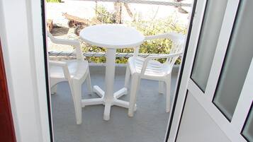 Apartment (A2) | Balcony