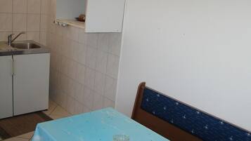 Apartment (A2) | Private kitchen | Fridge, stovetop, espresso maker, cookware/dishes/utensils