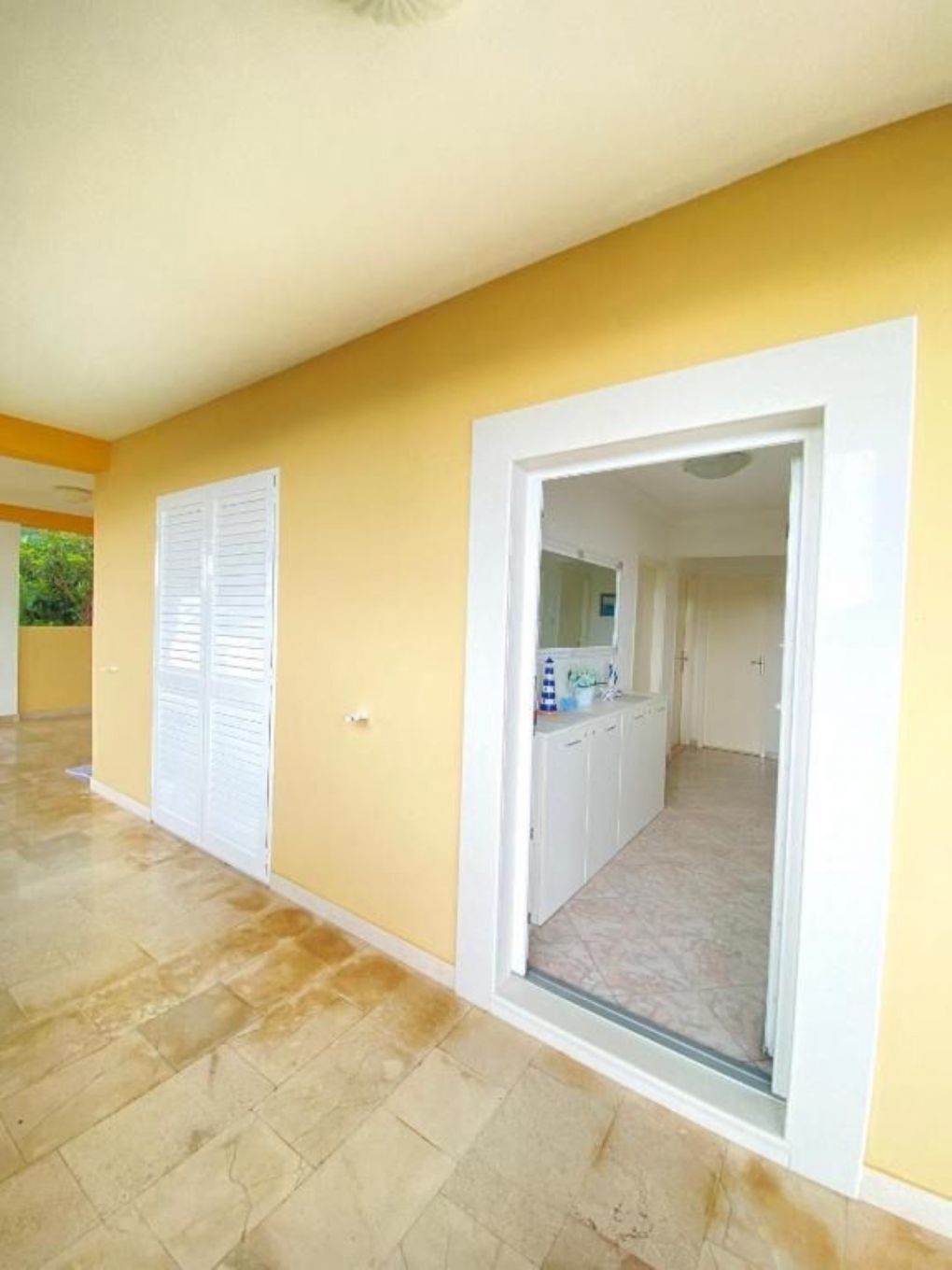 Apartemen (A1) | Teras/patio
