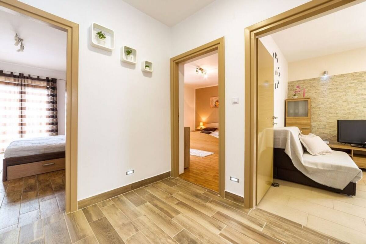 Apartment (A2) | Hallway