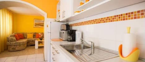 アパートメント (A1) | 専用キッチン | 冷蔵庫、電子レンジ、オーブン、コンロ