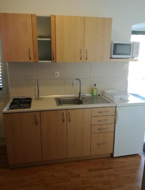 Private kitchen - Apartment Antonio (Murter-Kornati)
