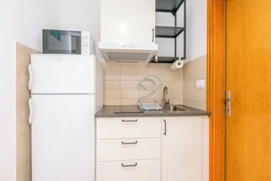 Studio (A4) | Interior - Apartments Mir (Dugi Rat)
