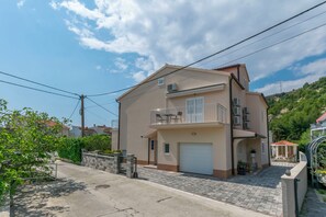 Exterior - Apartments Mir (Dugi Rat)