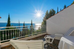 Studio (A3) | Water view - Apartments Mari (Dugi Rat)