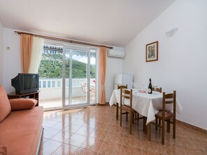 Apartment (A3) | Dining - Apartments Miranda (Marina)