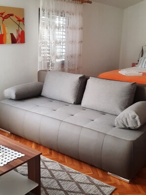 Apartemen (A1) | Ruang keluarga