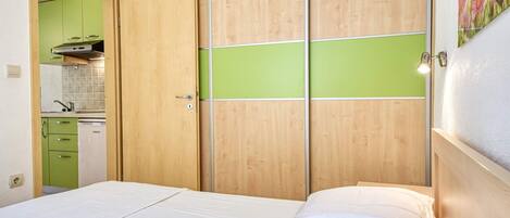 Appartement (A2) | Coffres-forts dans les chambres, Wi-Fi gratuit