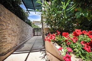 Property grounds - Apartment Ennio (Selca)