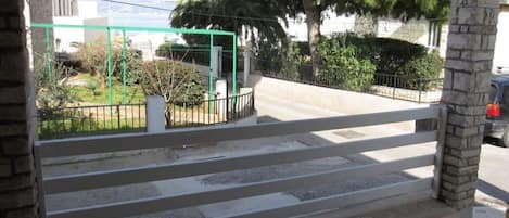 Enceinte de lâhĂ©bergement