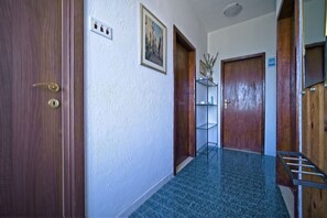 Apartment (A1) | Hallway - Apartment Pavo (Postira)