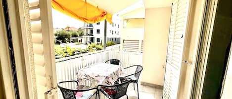 Apartment (A1) | Balcony