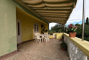 Appartement (A1) | Restauration en plein air