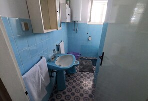 Appartement (A1) | Salle de bain | Baignoire