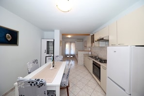 Dining - Apartment Gaspe (Preko)