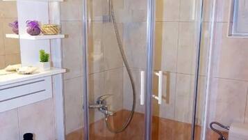 아파트 (A1) | 욕실 | 타월, 비누, 화장지