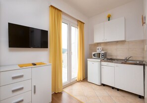 Studio (A3) | Private kitchen - Apartments Mat (Zupa dubrovacka)