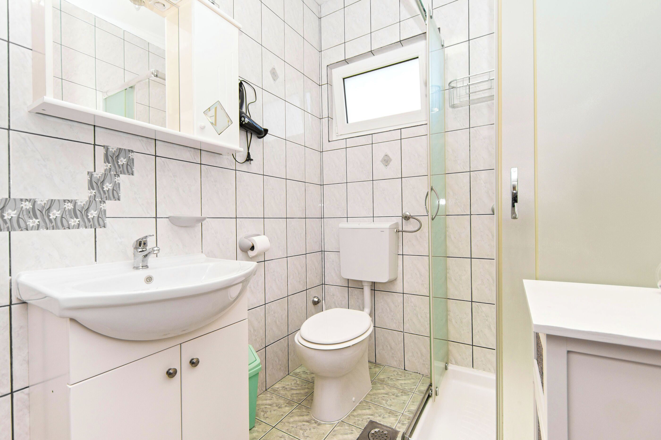 Apartment (A1) | Bathroom | Shower