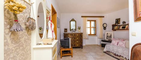 Apartment (A2) | Living room