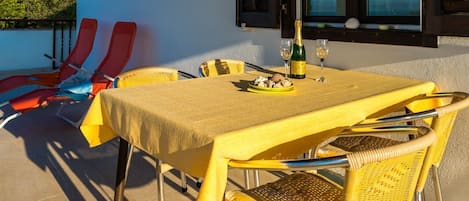 Apartamento (A1) | Balcón