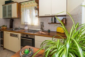 Private kitchen - Apartment Mirja (Solta)