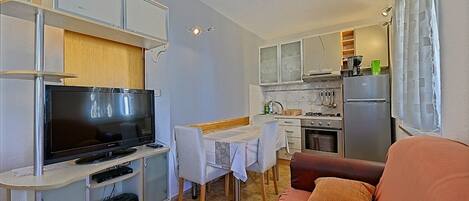 Apartment (A2) | Living room