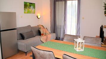 Apartment (A2) | Living room