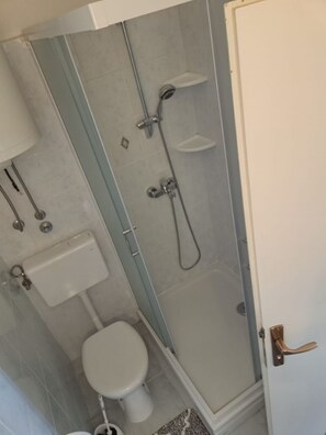 Apartment (A1) | Badezimmer | Dusche