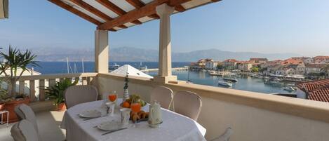 Apartment (A1) | Terrace/patio