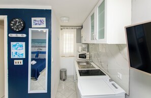 Studio (A3) | Bếp riêng | Tủ lạnh, lò vi sóng, bếp nấu, dụng cụ pha espresso 