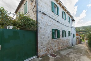 Building design - Apartments Brane (Postira)