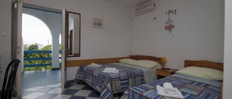 Bügeleisen/Bügelbrett, kostenloses WLAN