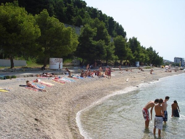 Beach - Apartment Marija (Podstrana)