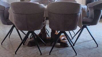 Apartment (A1) | Dining