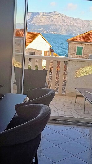 Apartment (A1) | Interior - Apartments Zana (Postira)