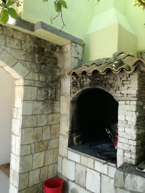 BBQ/picnic Area - Apartments Roki (Vis)