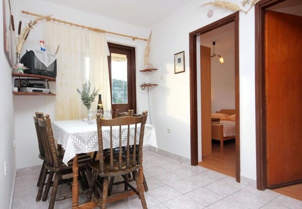 Lägenhet (A1) | Restauranger