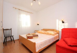 Apartment (A1) | Seterika/papan seterika, Wi-fi percuma 