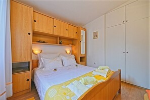 House - House Viki (Postira)