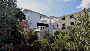 Garden - Apartment Ela (Solta)