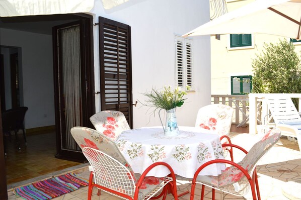 Terrace/patio - Apartment Ela (Solta)