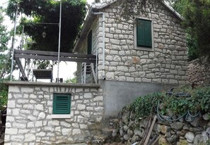 Courtyard - House Lidija (Postira)
