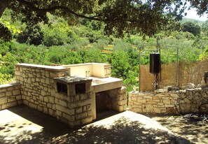 Courtyard - House Lidija (Postira)