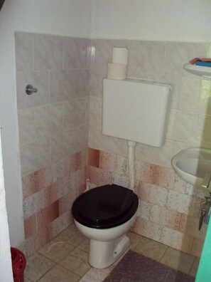 House | Bilik Mandi | Sabun, tisu tandas 