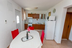 Apartment (A1) | Private kitchen - Apartment Marija (Trogir)